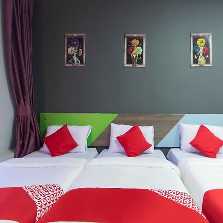 Oyo 937 Lucky Hotel Sungai Petani Exterior photo