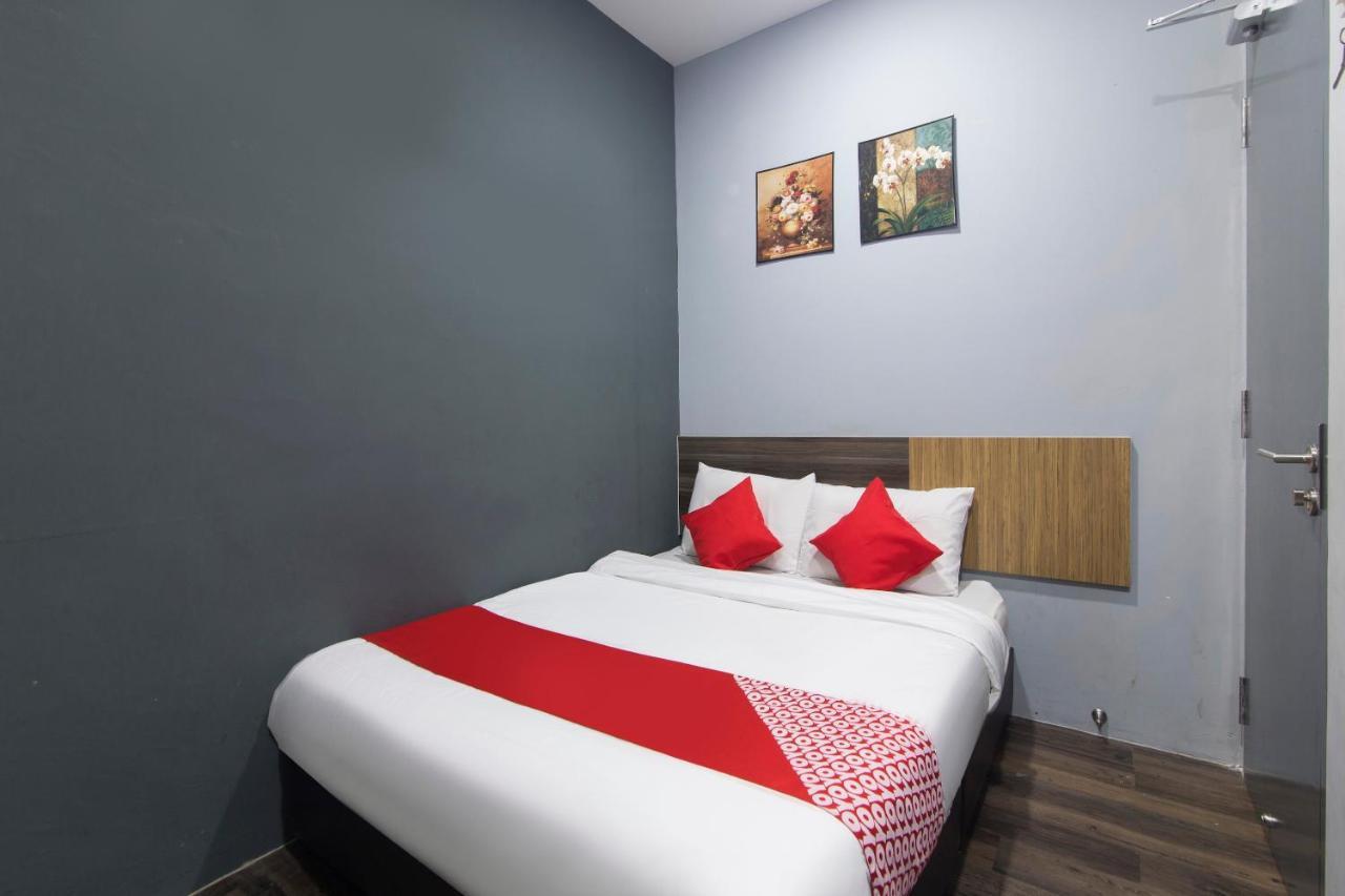 Oyo 937 Lucky Hotel Sungai Petani Exterior photo