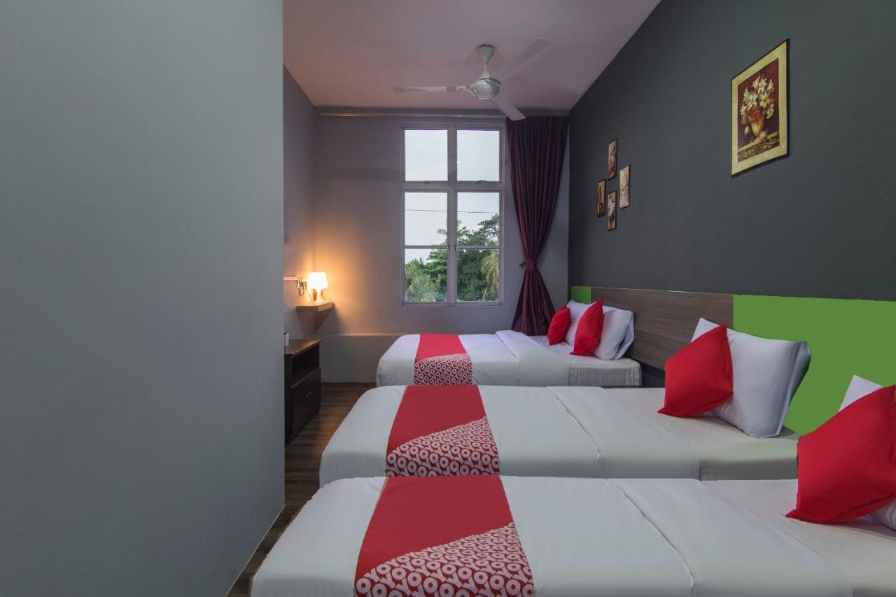 Oyo 937 Lucky Hotel Sungai Petani Exterior photo